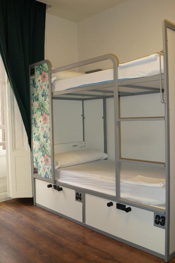 Cats Hostel Madrid Sol Ngoại thất bức ảnh